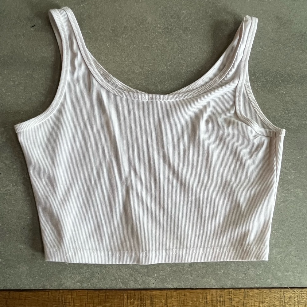🤍white cropped tank🤍